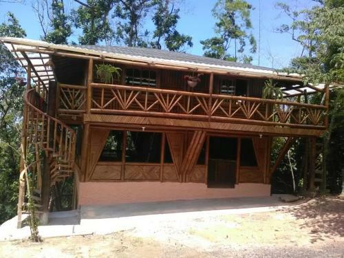 Lodge Hostal Las Heliconias