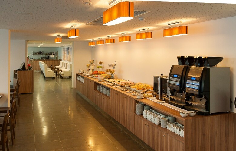 Hotel Eurostars Oasis Plaza