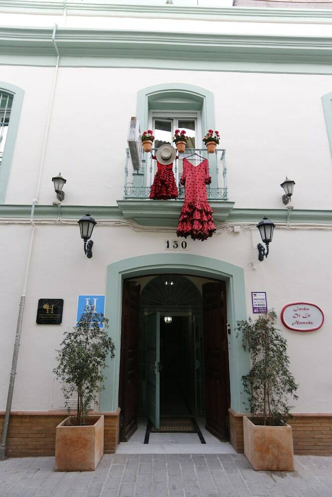 Hostal N�a Alameda