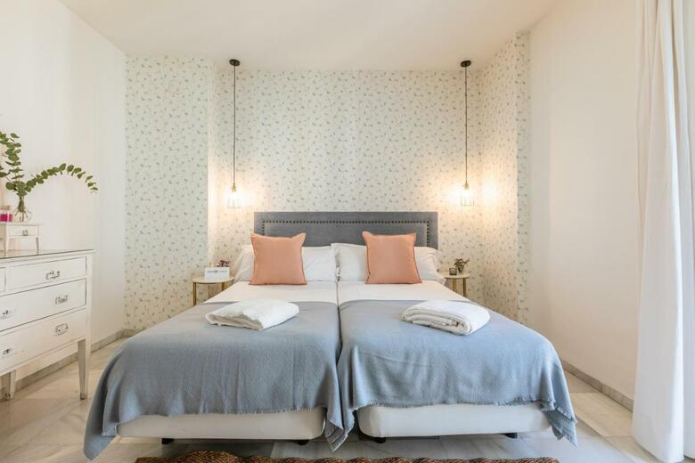 Hostal N�a Alameda