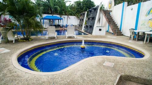 Hostal Rio Suites