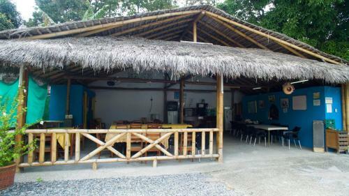 Hostal Rio Suites