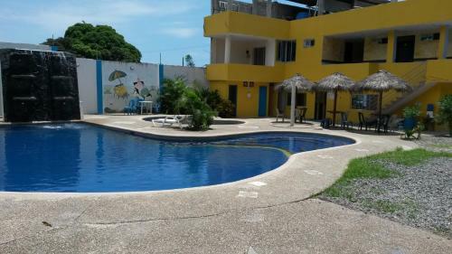 Hostal Rio Suites