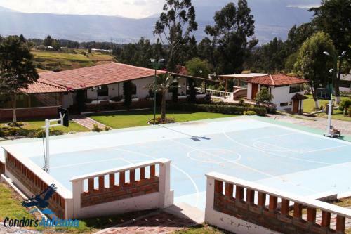 Condor�s Antisana Hotel Y Centro de Eventos