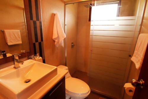 Condor�s Antisana Hotel Y Centro de Eventos