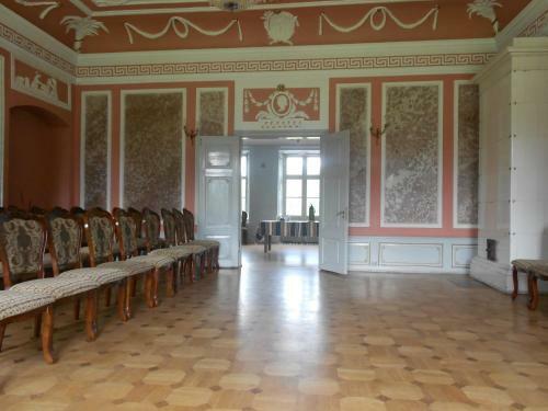 Saue Manor