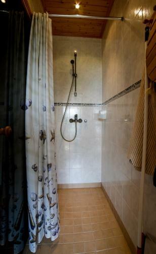 Hostal Puise Nina Guest House