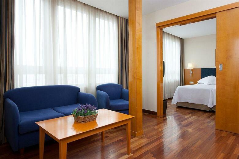 Hotel NH Castell�n Mindoro