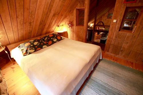 Bed & Breakfast Metsara B & B