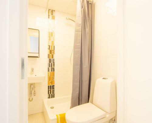 Hostal Tiigi Six Guesthouse