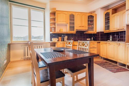 Dream Stay - Spacious Business Apartment Near Superministry
