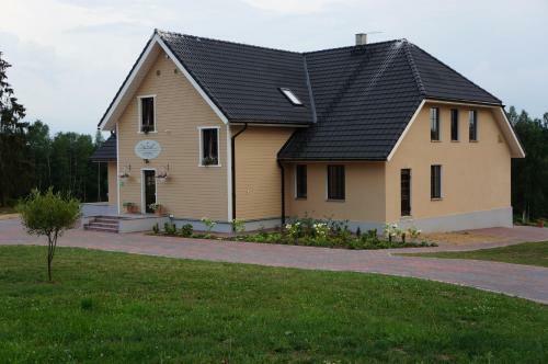 Hostal P��ni Tavern & Guesthouse