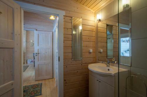 V�striku Holiday Home