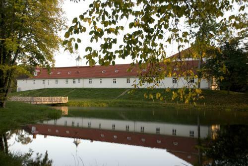 Hostal Rogosi Manor Guesthouse