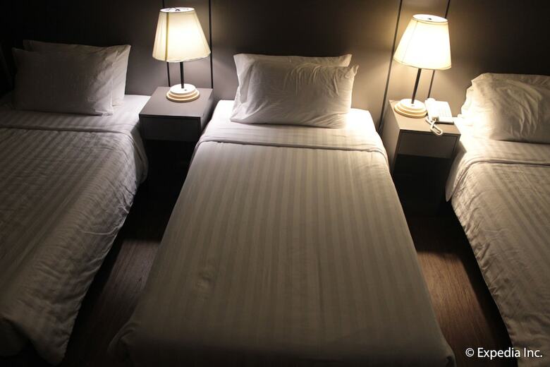 Rivermount Hotel And Resort