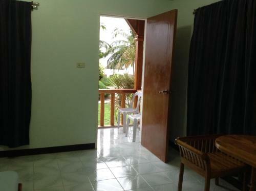 Hotel Cliff Side Beach Resort And Cottages