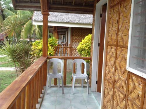 Hotel Cliff Side Beach Resort And Cottages