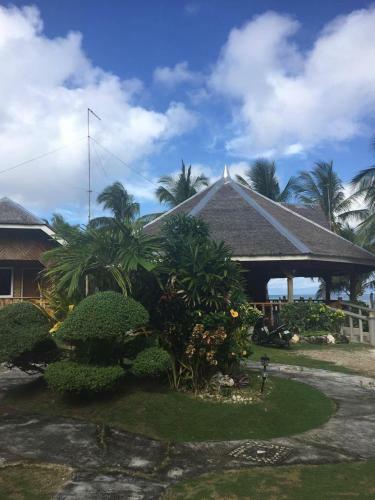 Hotel Cliff Side Beach Resort And Cottages