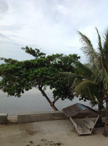 Hotel Cliff Side Beach Resort And Cottages