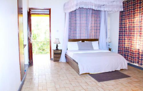 Tross Hotel