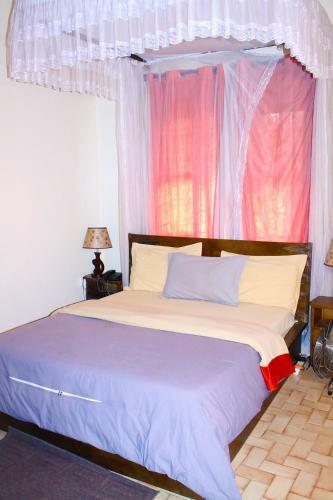 Tross Hotel