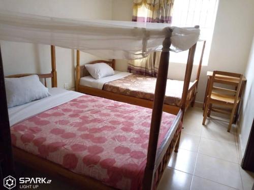Gorilla Guest Hiltop Hotel Kabale