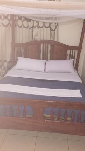 Gorilla Guest Hiltop Hotel Kabale