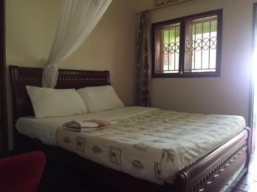 Hostal Cross Roads Suites