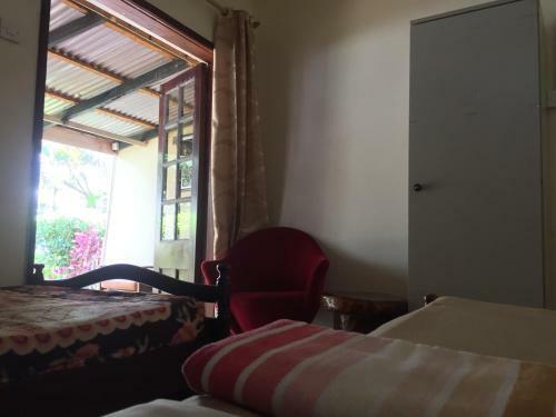 Hostal Cross Roads Suites