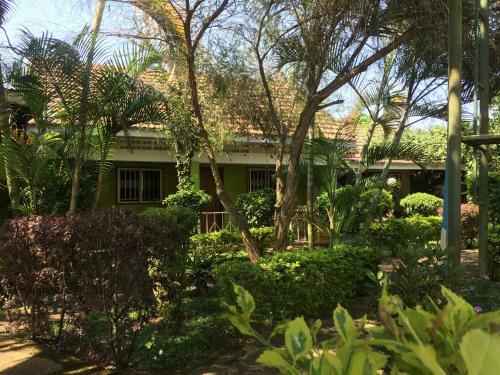 Hostal Cross Roads Suites