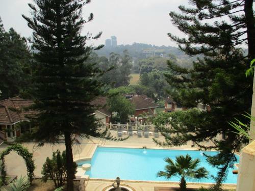 Golf Course Apartments