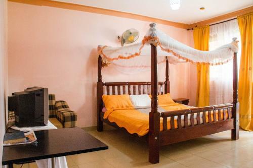 Hotel Royal Crane Resort