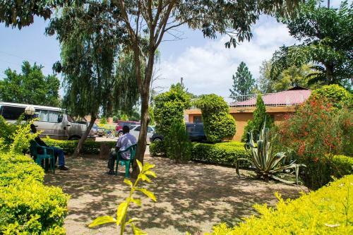 Hotel Royal Crane Resort