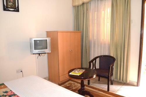 Victoria Travel Hotel