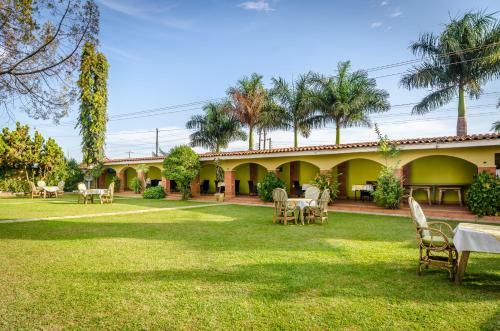 Victoria Travel Hotel