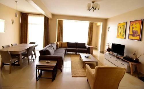 Summit View Apartments