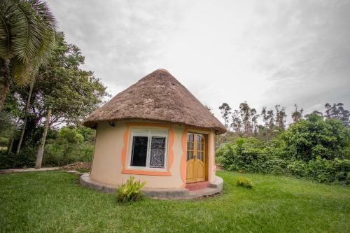 Hotel Roots Retreat And Camping Resort