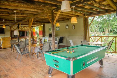 Hotel Roots Retreat And Camping Resort