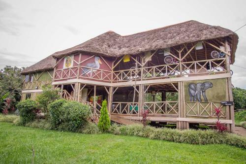 Hotel Roots Retreat And Camping Resort