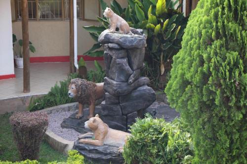 African Village Hotel