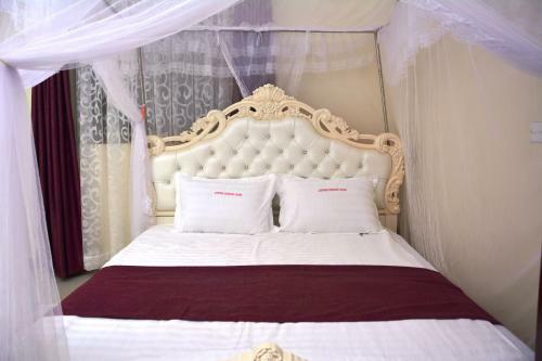 Albergue Mak Queen Hotel