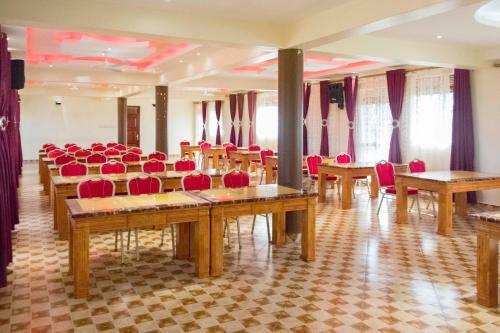 Albergue Mak Queen Hotel