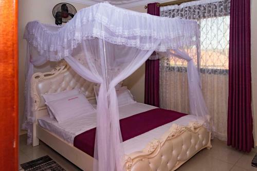 Albergue Mak Queen Hotel