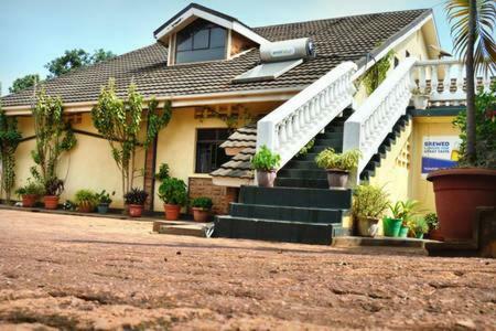 Voyager Suites B&B Kampala