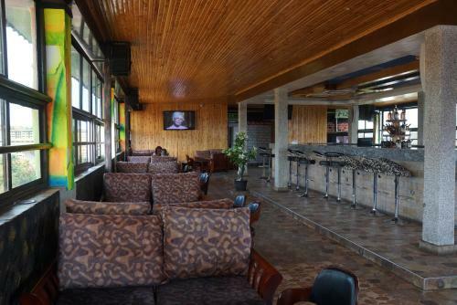 Malibu Hotel And Pub