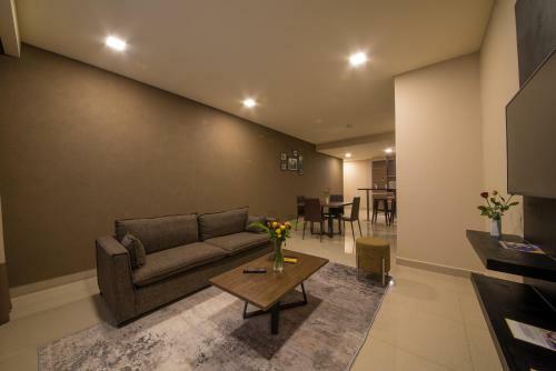 Speke Apartments Kitante