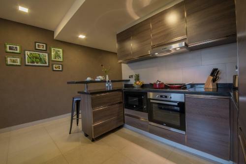 Speke Apartments Kitante