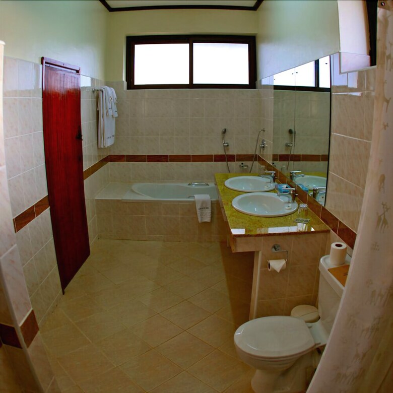 Hotel Paraa Safari Lodge