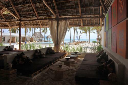 Hotel The Loop Beach Resort