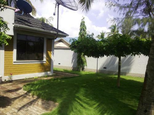 Hostal Kigamboni Beach View